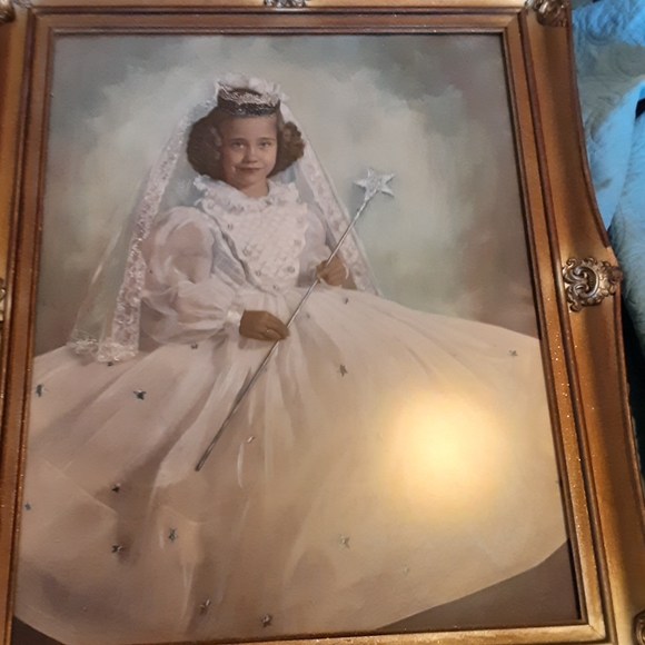 This is painted portrait Christmas/Halloween Girl - Picture 3 of 12